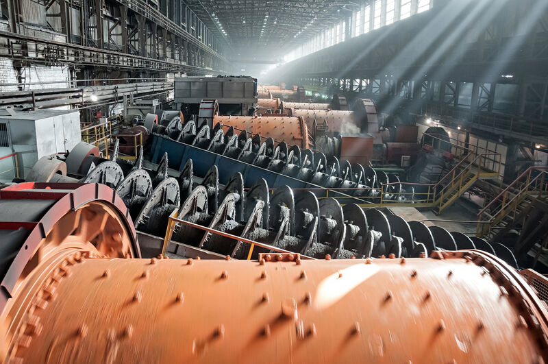 Ore-dressing treatment with classifiers in mining-and-processing integrated work